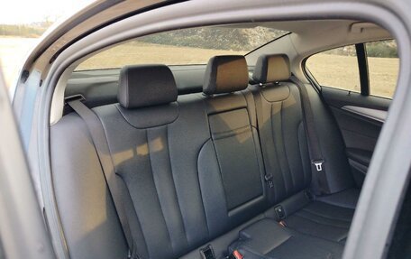 BMW 5 серия, 2018 год, 2 201 900 рублей, 13 фотография