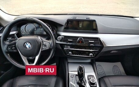 BMW 5 серия, 2018 год, 2 201 900 рублей, 11 фотография