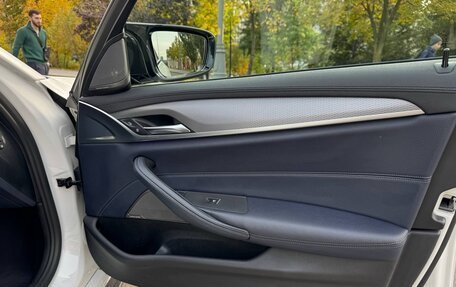 BMW 5 серия, 2017 год, 3 540 000 рублей, 31 фотография