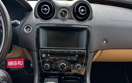 Jaguar XJ IV (X351), 2014 год, 2 100 000 рублей, 12 фотография