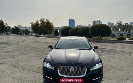 Jaguar XJ IV (X351), 2014 год, 2 100 000 рублей, 13 фотография