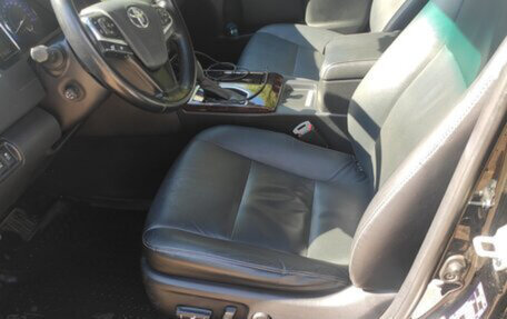 Toyota Camry, 2016 год, 2 200 000 рублей, 4 фотография