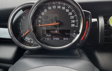 MINI Hatch, 2019 год, 2 300 000 рублей, 9 фотография