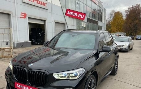 BMW X5, 2019 год, 5 600 000 рублей, 3 фотография