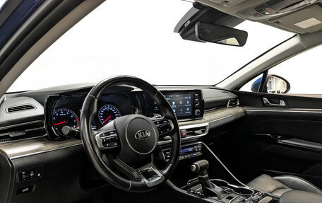 KIA K5, 2020 год, 2 195 000 рублей, 15 фотография