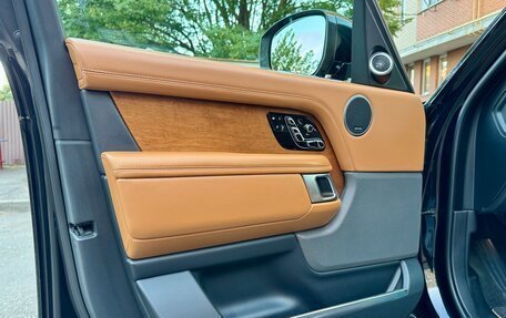 Land Rover Range Rover IV рестайлинг, 2018 год, 5 950 000 рублей, 15 фотография