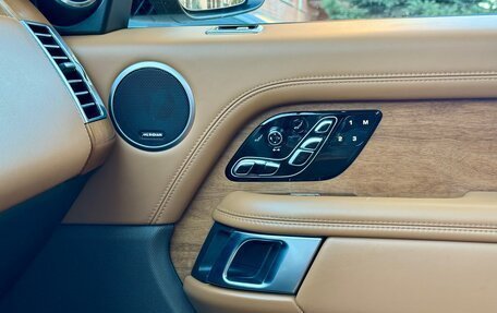 Land Rover Range Rover IV рестайлинг, 2018 год, 5 950 000 рублей, 24 фотография