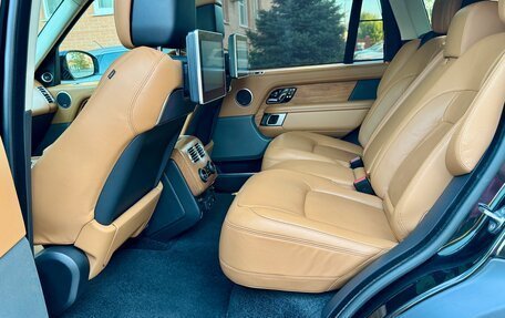 Land Rover Range Rover IV рестайлинг, 2018 год, 5 950 000 рублей, 26 фотография