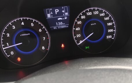 Hyundai Solaris II рестайлинг, 2016 год, 910 000 рублей, 9 фотография