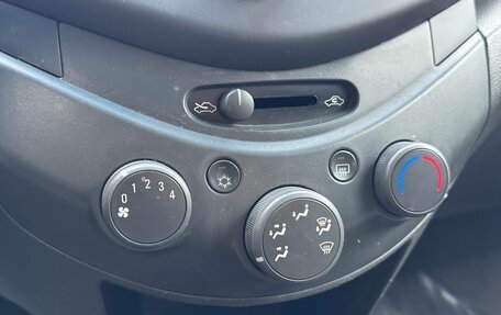 Chevrolet Spark III, 2011 год, 500 000 рублей, 12 фотография