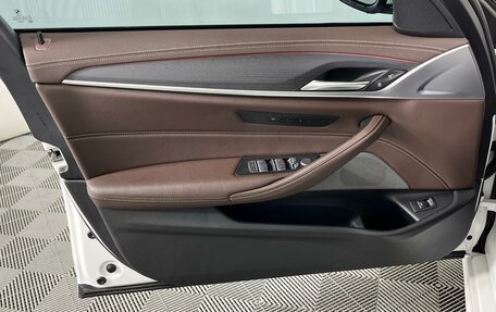 BMW 5 серия, 2023 год, 5 299 000 рублей, 9 фотография