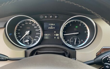 Mercedes-Benz R-Класс, 2012 год, 2 000 000 рублей, 8 фотография