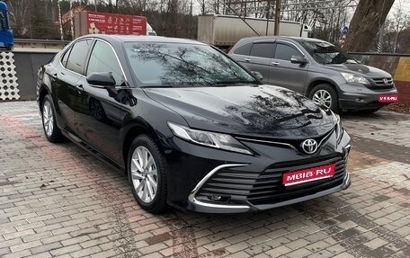 Toyota Camry, 2023 год, 3 800 000 рублей, 1 фотография