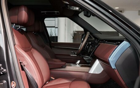 Land Rover Range Rover IV рестайлинг, 2025 год, 28 000 000 рублей, 7 фотография