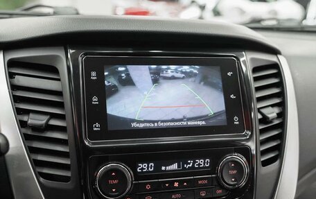 Mitsubishi Pajero Sport III рестайлинг, 2018 год, 2 449 000 рублей, 11 фотография