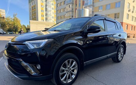Toyota RAV4, 2017 год, 3 190 000 рублей, 7 фотография