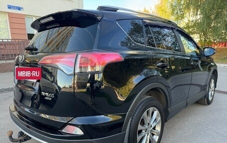 Toyota RAV4, 2017 год, 3 190 000 рублей, 3 фотография