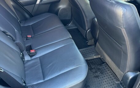 Toyota RAV4, 2017 год, 3 190 000 рублей, 13 фотография