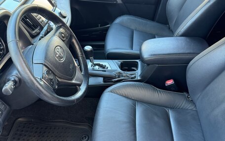 Toyota RAV4, 2017 год, 3 190 000 рублей, 11 фотография