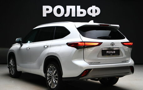 Toyota Highlander, 2025 год, 6 150 000 рублей, 3 фотография