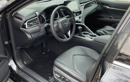 Toyota Camry, 2023 год, 3 800 000 рублей, 7 фотография