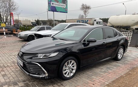 Toyota Camry, 2023 год, 3 800 000 рублей, 3 фотография