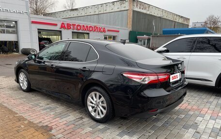 Toyota Camry, 2023 год, 3 800 000 рублей, 4 фотография