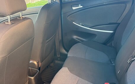 Hyundai Solaris II рестайлинг, 2012 год, 770 000 рублей, 11 фотография