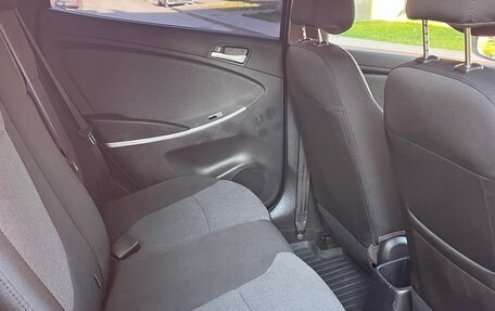 Hyundai Solaris II рестайлинг, 2012 год, 770 000 рублей, 16 фотография