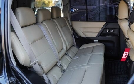 Mitsubishi Montero III, 2004 год, 949 000 рублей, 7 фотография