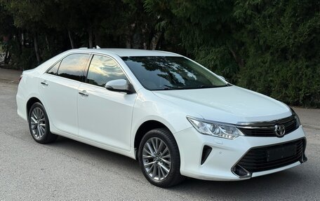 Toyota Camry, 2015 год, 2 200 000 рублей, 1 фотография