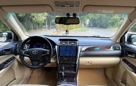 Toyota Camry, 2015 год, 2 200 000 рублей, 14 фотография