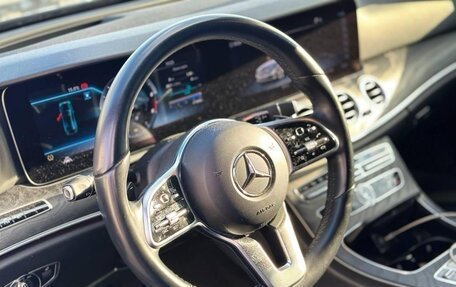 Mercedes-Benz E-Класс, 2019 год, 3 800 000 рублей, 4 фотография