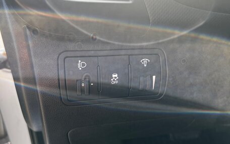 Hyundai Solaris II рестайлинг, 2012 год, 890 000 рублей, 12 фотография