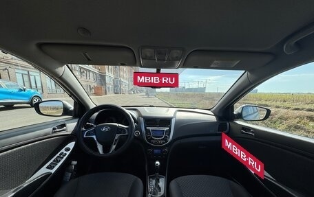 Hyundai Solaris II рестайлинг, 2012 год, 890 000 рублей, 8 фотография