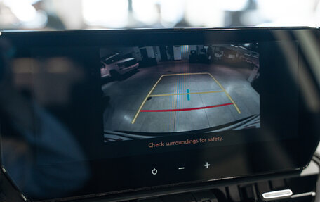 Toyota RAV4, 2025 год, 4 490 000 рублей, 24 фотография