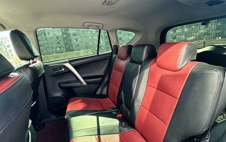 Toyota RAV4, 2015 год, 2 100 000 рублей, 9 фотография