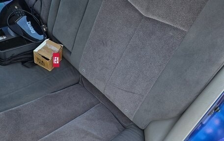 Mazda 323, 2000 год, 300 000 рублей, 9 фотография