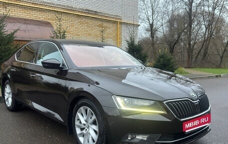 Skoda Superb III рестайлинг, 2017 год, 1 300 000 рублей, 2 фотография