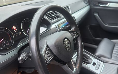 Skoda Superb III рестайлинг, 2017 год, 1 300 000 рублей, 15 фотография