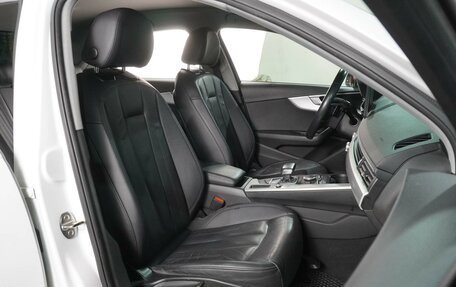 Audi A4, 2018 год, 2 349 000 рублей, 8 фотография