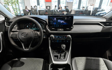 Toyota RAV4, 2025 год, 4 490 000 рублей, 17 фотография