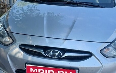 Hyundai Solaris II рестайлинг, 2013 год, 800 000 рублей, 1 фотография