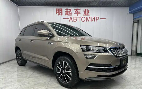 Skoda Karoq I, 2022 год, 1 690 000 рублей, 3 фотография