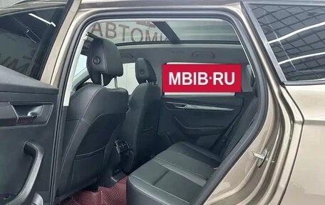 Skoda Karoq I, 2022 год, 1 690 000 рублей, 5 фотография