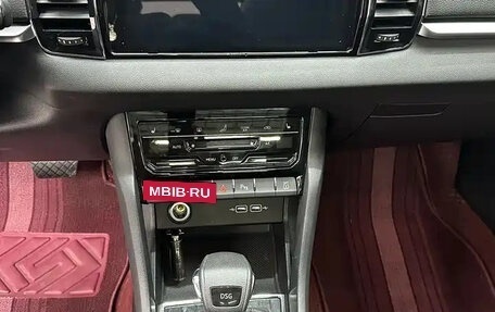 Skoda Karoq I, 2022 год, 1 690 000 рублей, 7 фотография