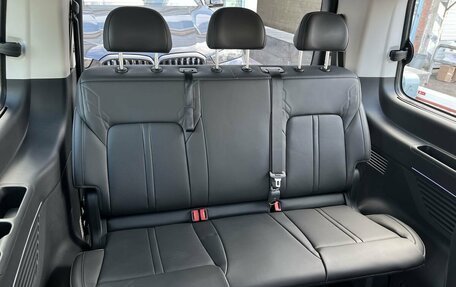 Hyundai Staria, 2024 год, 8 990 000 рублей, 11 фотография