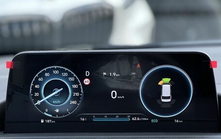 Hyundai Staria, 2024 год, 8 990 000 рублей, 21 фотография