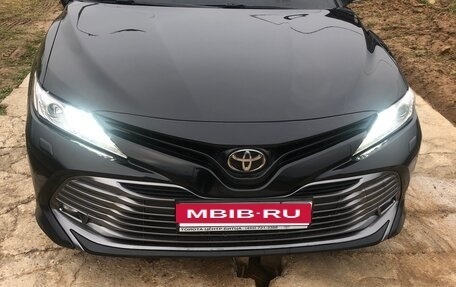 Toyota Camry, 2020 год, 2 800 000 рублей, 5 фотография