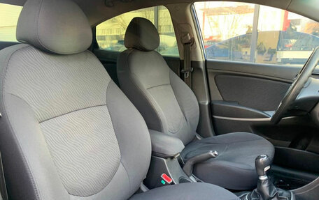 Hyundai Solaris II рестайлинг, 2012 год, 720 000 рублей, 9 фотография